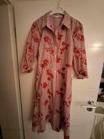 Kleid Hemdblusenkleid Blumen ro weiß Zara Gr. 38/40 Brandenburg - Baruth / Mark Vorschau