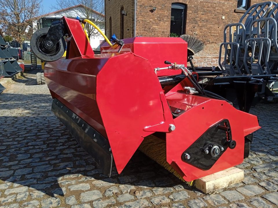 Kehrmaschine Kehrbesen Besen Bobcat in Hessen - Büdingen | Gebrauchte  Agrarfahrzeuge kaufen | eBay Kleinanzeigen ist jetzt Kleinanzeigen