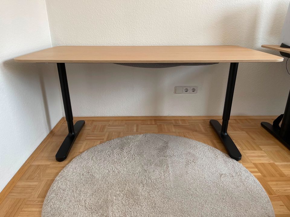 IKEA Schreibtisch BEKANT 160x80 cm inkl. Kabeltasche in Leipzig