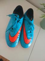 Nike Stollenschuhe 37,5 Hessen - Wolfhagen  Vorschau