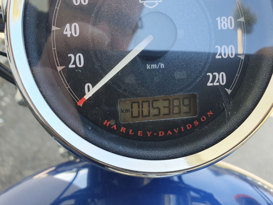 Harley Davidson XL 1200C Superior Blue orginal 5600 km! in Meßkirch