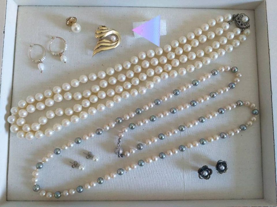 Vintage Konvolut "Perlen" Halskette Brosche AmD Gold Modeschmuck in Osnabrück