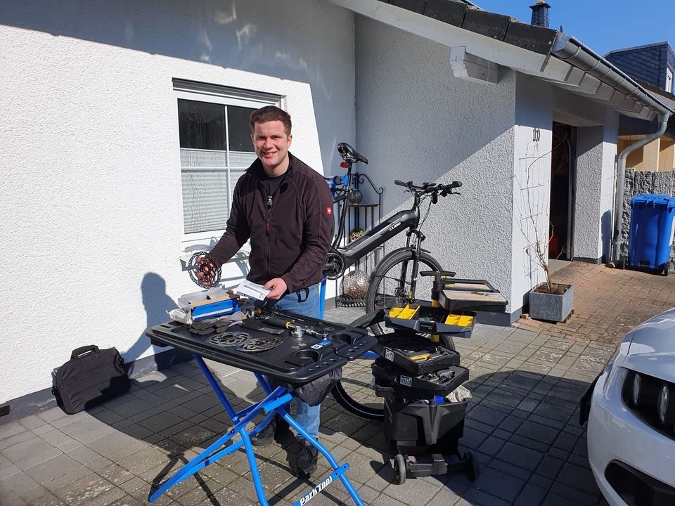 Reparatur + Service für Fahrrad + Pedelec + E-Bike in Kirchen (Sieg)