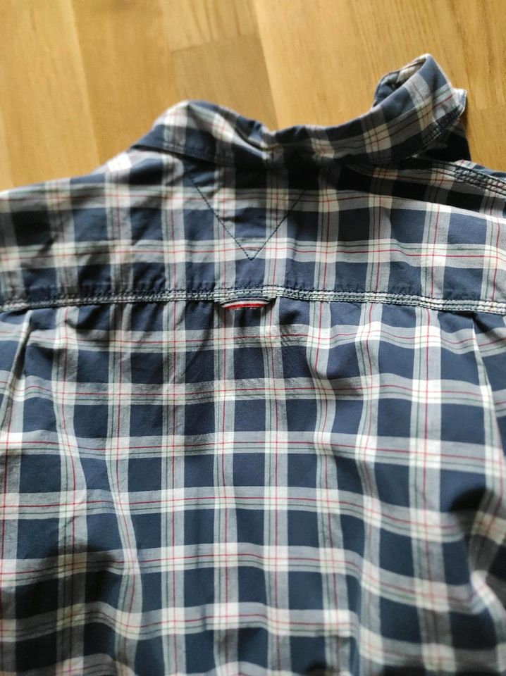 Hilfiger Denim Hemd, Gr M in Berlin