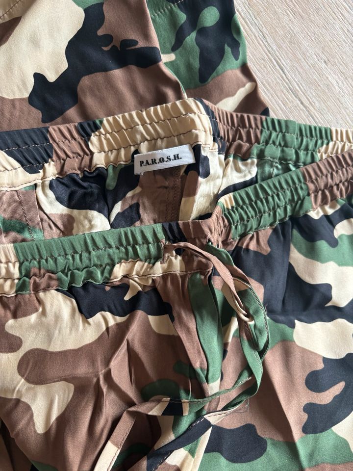 Sommer Hose von P.A.R.O.S.H. Größe S Camouflage in Fridolfing