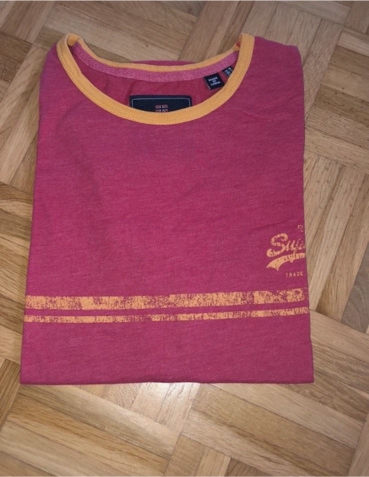 Superdry T-Shirt in Menden