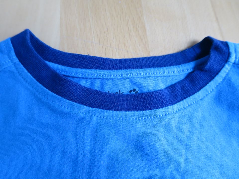 Jack Wolfskin Langarmshirt blau mit Motiv Gr 128 - TOP in Hamburg