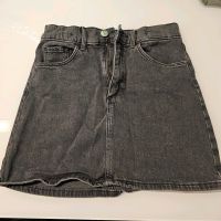 Jeans Rock Mädchen 146 grau h&m h und m Nordrhein-Westfalen - Neuss Vorschau