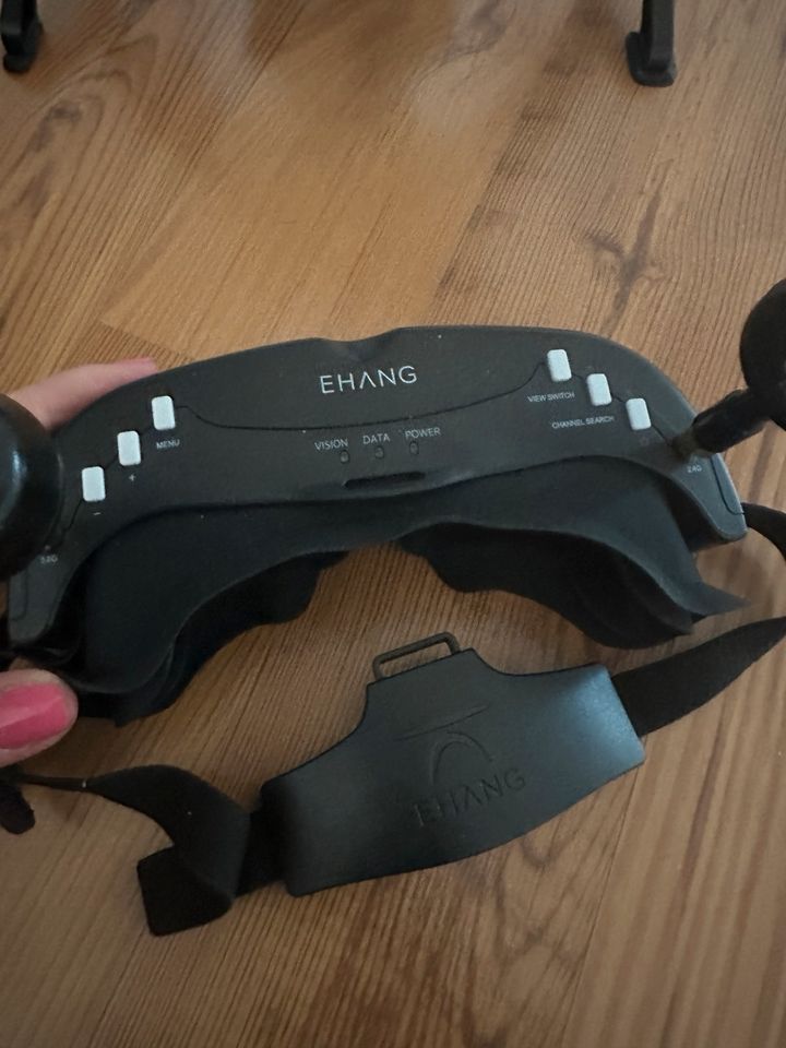Drohne Ehang VR- Ghostdrone 2.0 mit VR-Brille Steuerung über App in Konstanz