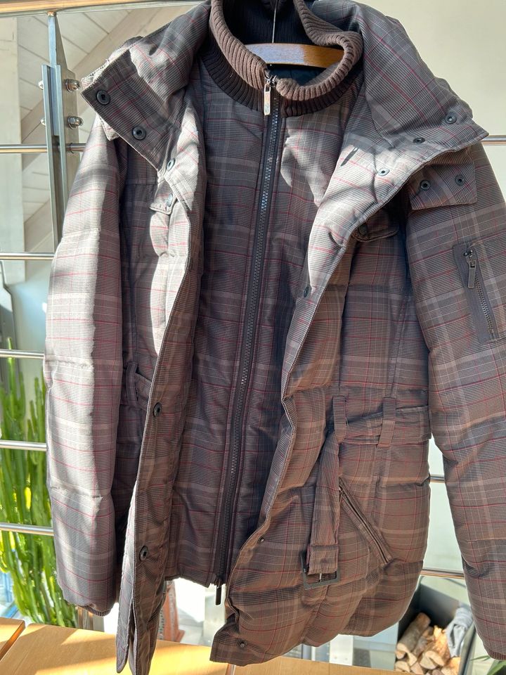 Esprit Winterjacke / Steppmantel, Gr. 36 in Erolzheim