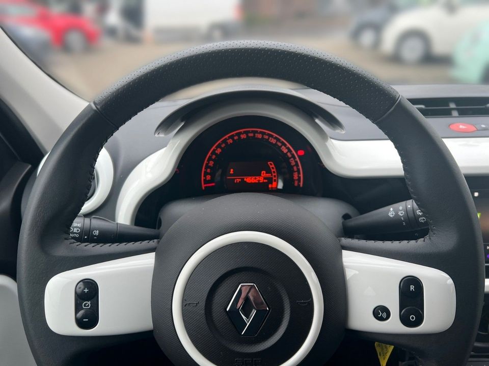 Renault Twingo TCe 90 Limited CARPLAY PDC in Kleve