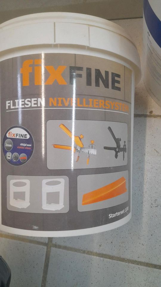 Fixfine Fliesen-Nivelliersystem in Gosheim