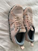 ON Schuhe Größe 36,5 Bayern - Kulmbach Vorschau