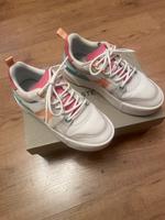 Lacoste Schuhe / Sneaker Größe 36 Dresden - Trachau Vorschau