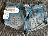 Bershka, Jeansshorts mit Strass und Stickerei, 38, Neu Baden-Württemberg - Karlsruhe Vorschau