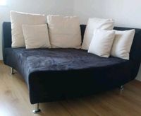 Schwarze Couch mit Kissen/ Tipp Topp Zustand Kr. Altötting - Mehring Vorschau