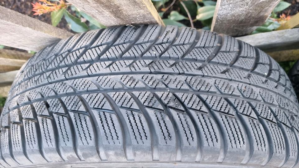 Vw t roc audi q2 winterräder 205 60 16 92 h Bridgestone in Gotha