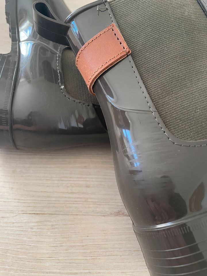 Tommy Hilfiger Gummistiefel Chelsea Boots Olivgrün/Khaki Gr. 37 in Löhne