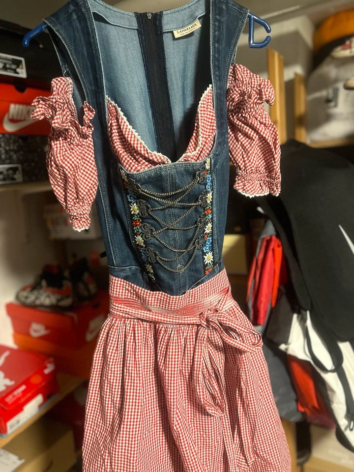 Kleid, Jeans, Tracht in Greifenberg Ammersee