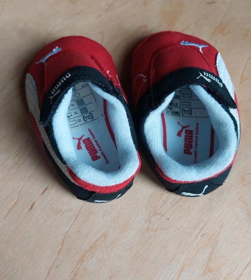 Puma Babyschuhe, wie neu, Größe 17 in Germering