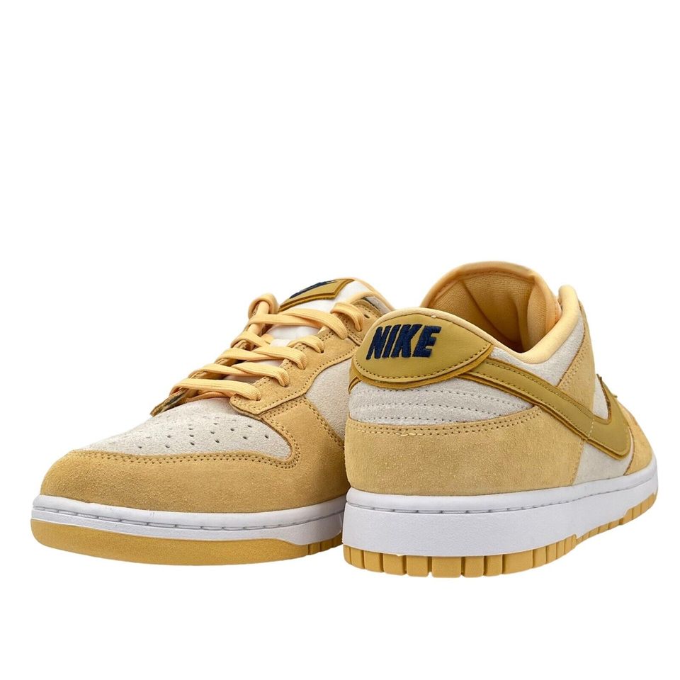 Nike Dunk Low Celestial Gold Suede EU 46 in Berlin