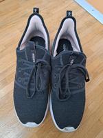 Adidas Sneakers Turnschuhe Gr 44 Nordrhein-Westfalen - Bottrop Vorschau