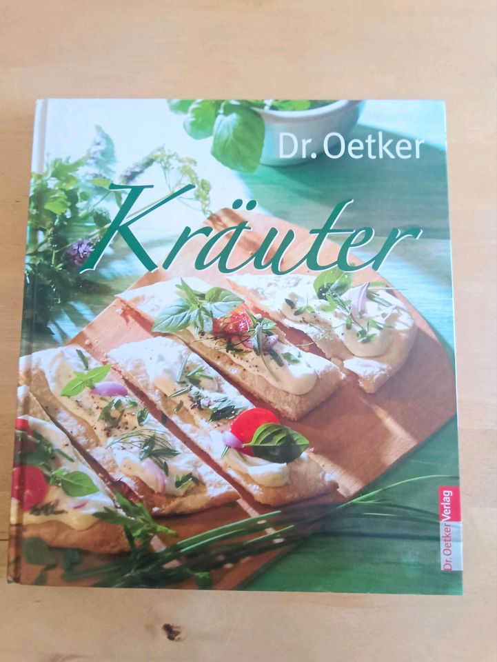 Verschiedene Kochbücher in Dombühl