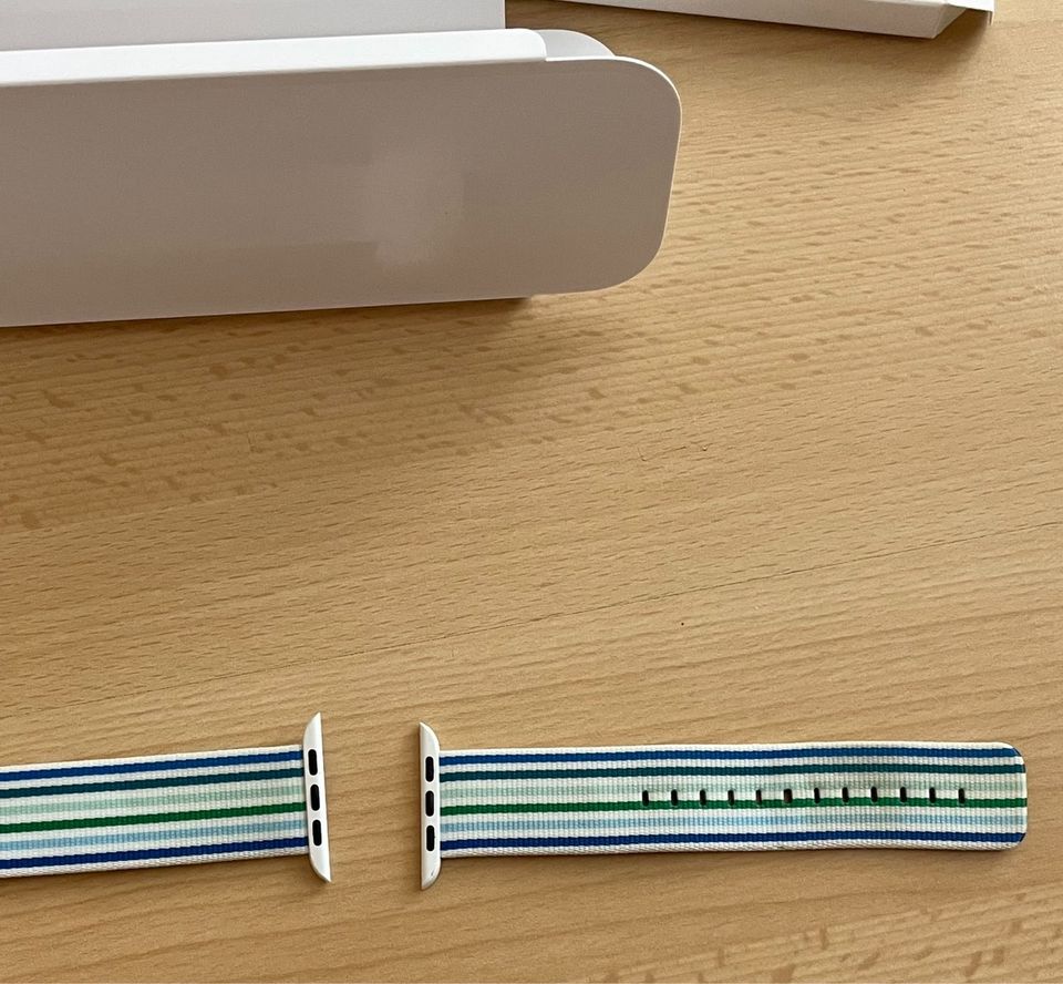 APPLE WATCH ARMBAND  OVP ungetragen in Hamburg