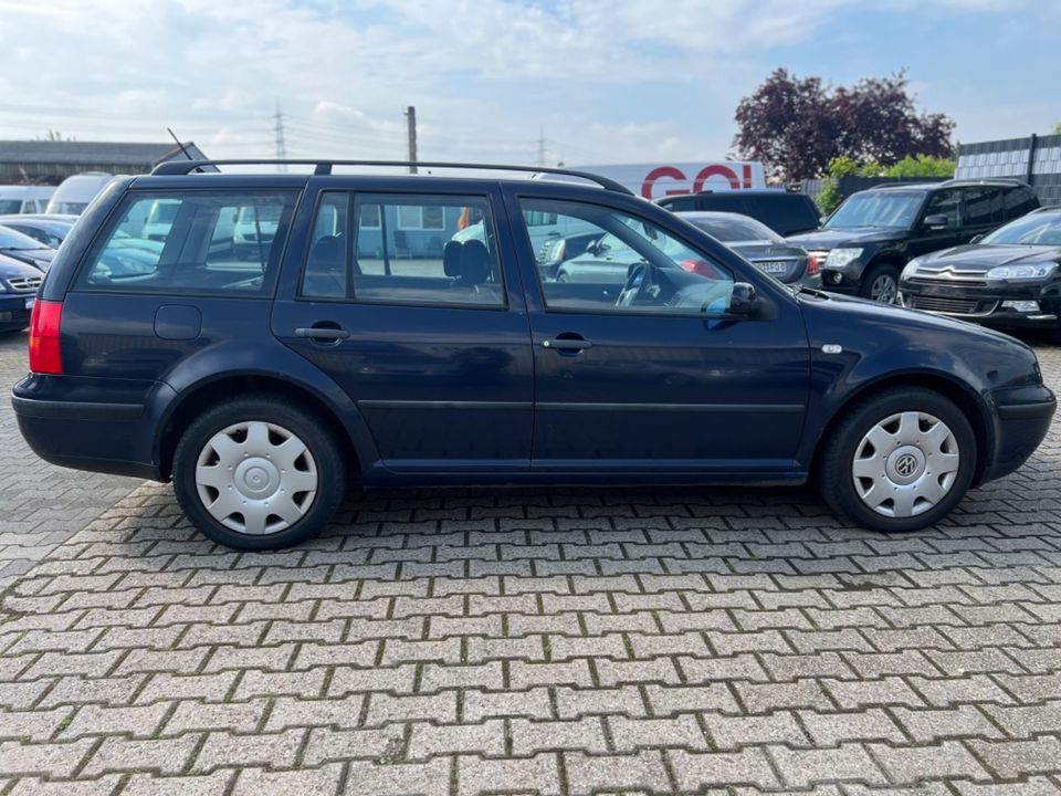 Volkswagen Golf IV *Variant* TÜV Neu* Wenig km* in Bottrop