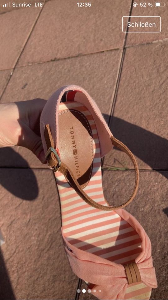 Tommy Hilfiger rosa Keilsandalette 39 in Konstanz