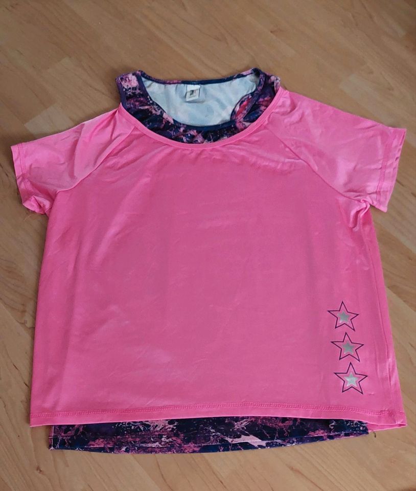 Mädchen Tshirt 2in1 Sport gr 152 in Alsdorf