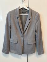 Grauer klassischer Blazer von Primark in Größe 36 Bayern - Forchheim Vorschau