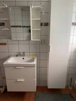 Badezimmer komplett, Waschbecken, Schrank, Spiegel, Armaturen Bremen - Walle Vorschau