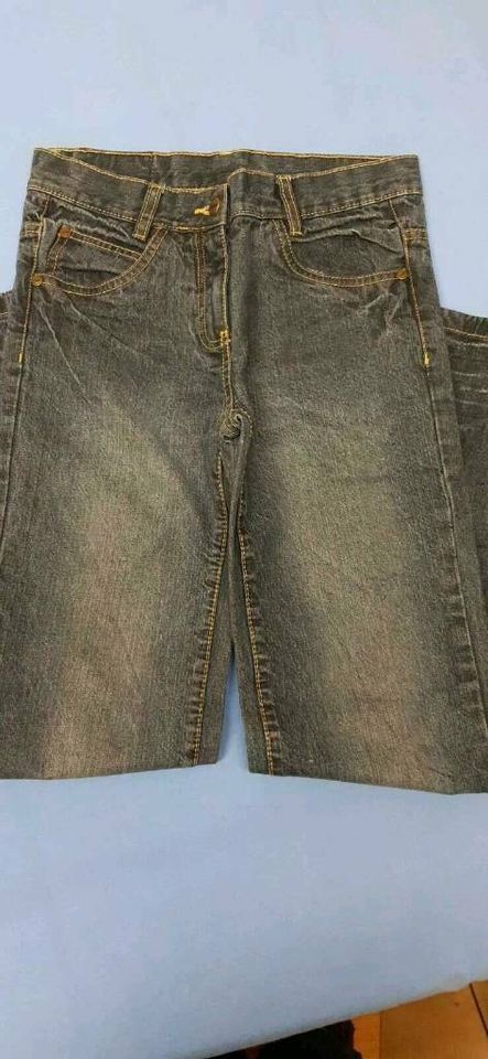 Kleidungspaket Jungen,  Größe 152, Hemd, Sportkleidung, Jeans in Witten