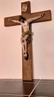 Holzkreuz mit Jesusfigur. Bayern - Mömlingen Vorschau