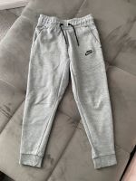 Nike Tech fleece Hose Größe S (128-137) Hamburg-Mitte - Hamburg St. Pauli Vorschau