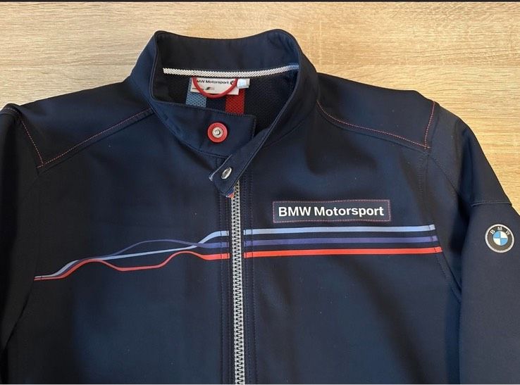 Original BMW Motorsport Softshelljacke in Größe M in Sulzbach an der Murr