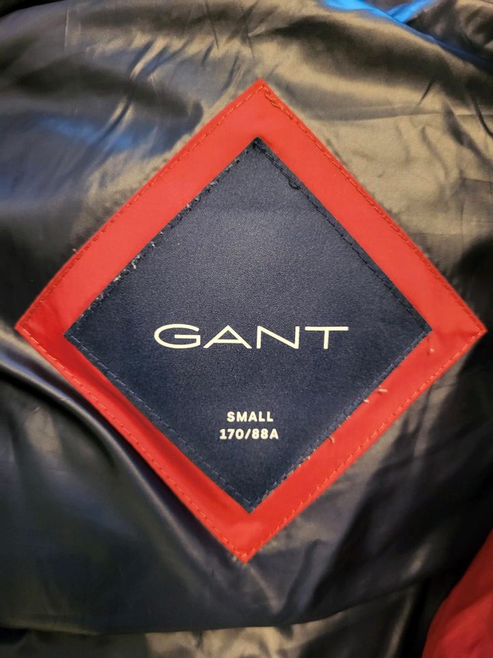 Gant Herren Winterjacke Übergangsjacke Größe S Rot in Bischweier