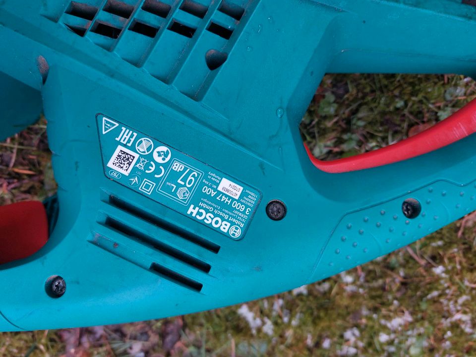 Bosch AHS 45 -16 elektrische Heckenschere in Felde