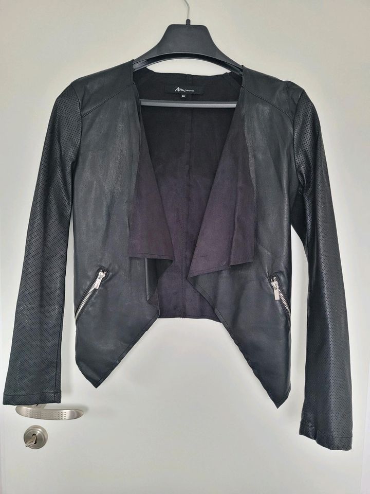 Leichte schicke Kunstlederjacke Jacke schwarz in Ratingen