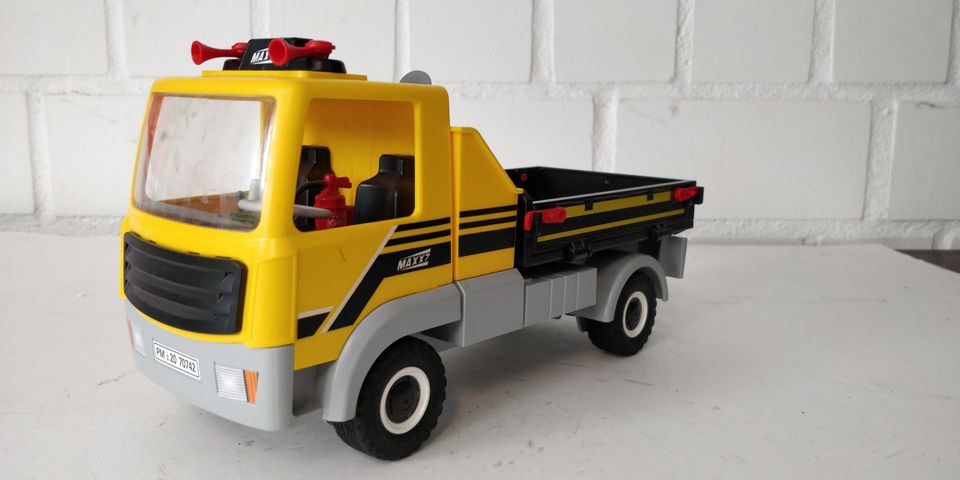 **  Biete 2 Playmobil Maxx 7 Kipper LKW `s ** in Bad Bentheim