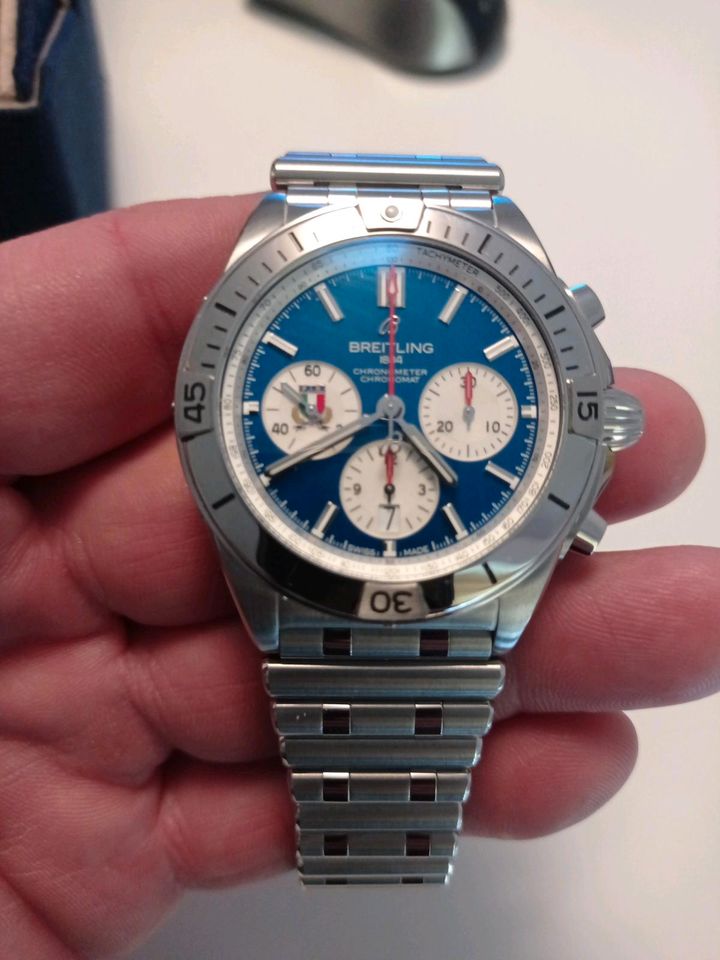 Breitling Chronomat B01 42 Six Nation Italy Limited Edition in Jestetten