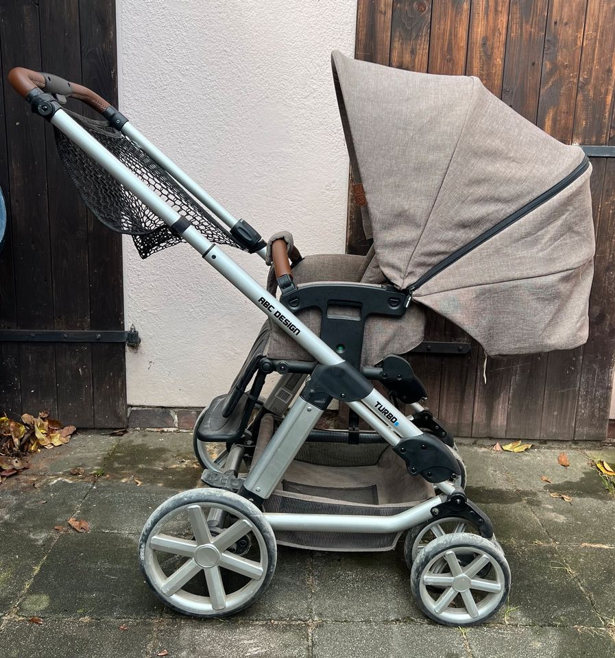 ABC Design Kombi-Kinderwagen Turbo 6 in Wunstorf