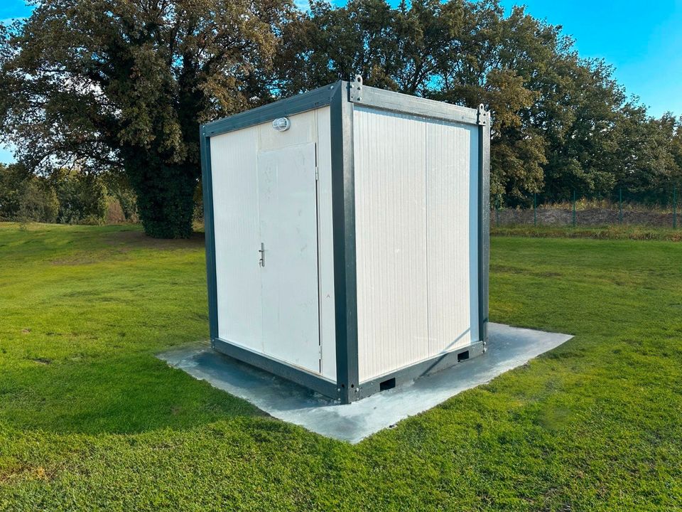 **Sanitärcontainer | WC Container | Toilettencontainer | Mobile Sanitäranlage | 2,10m x 2,40m** in Bispingen