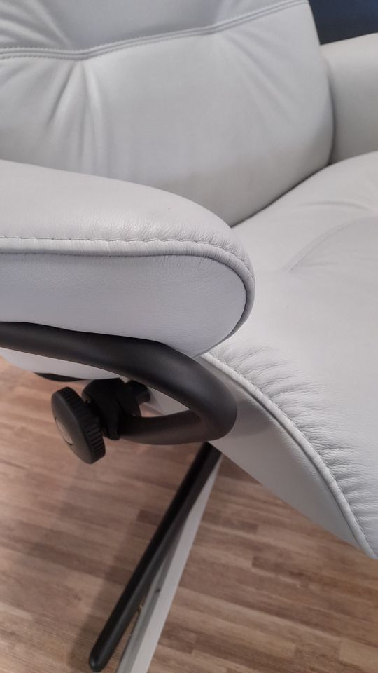 SALE Stressless Sessel mit Hocker Berlin Paloma Misty Grey Cross in Kaiserslautern