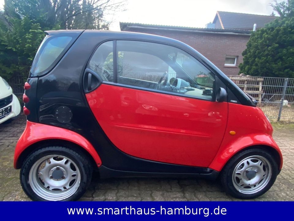 Smart ForTwo Coupé Pure 45kW MB Scheckheft *27tkm* in Hamburg