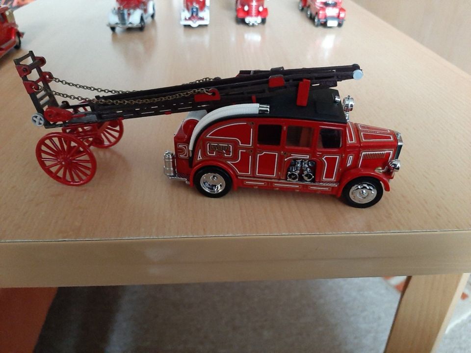 Matchbox Sammlermodelle Feuerwehr in Stoltebüll