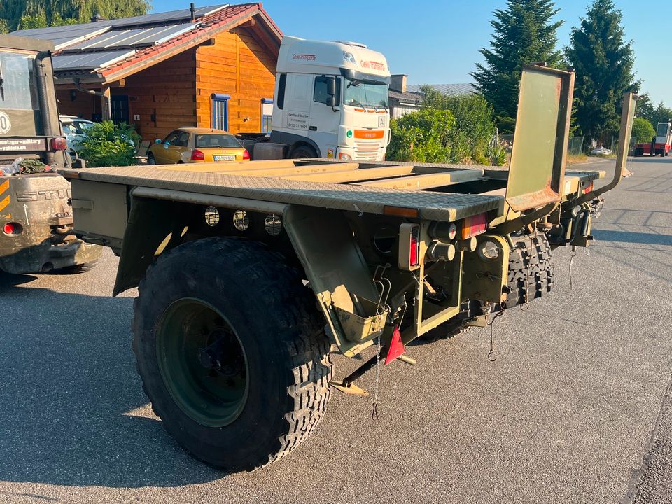 Anhänger Bundeswehr Auflaufgebremst Unimog Traktor u.a. in Neuried