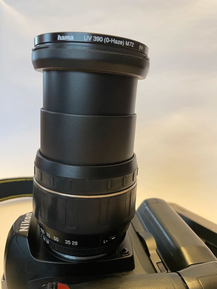 Nikon D70s mit Objektiv Tamron 28-200 AF Macro 1:3,8-5,6 in Frankenblick