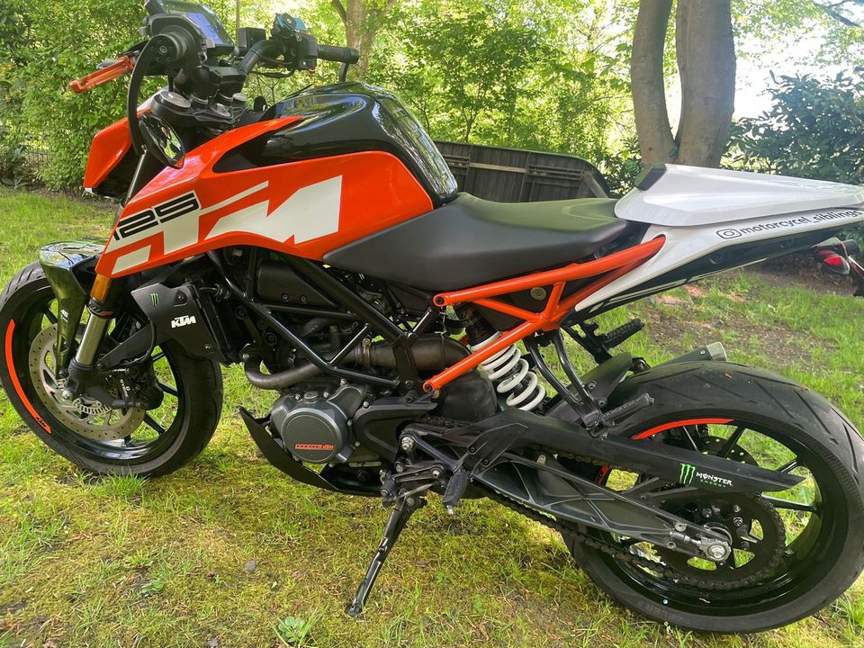 KTM Duke 125 in Hamburg